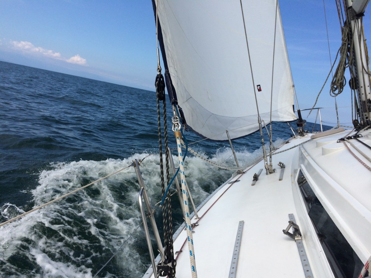 Velejada Guarujá – Ilhabela – Guarujá em&nbsp;solitário